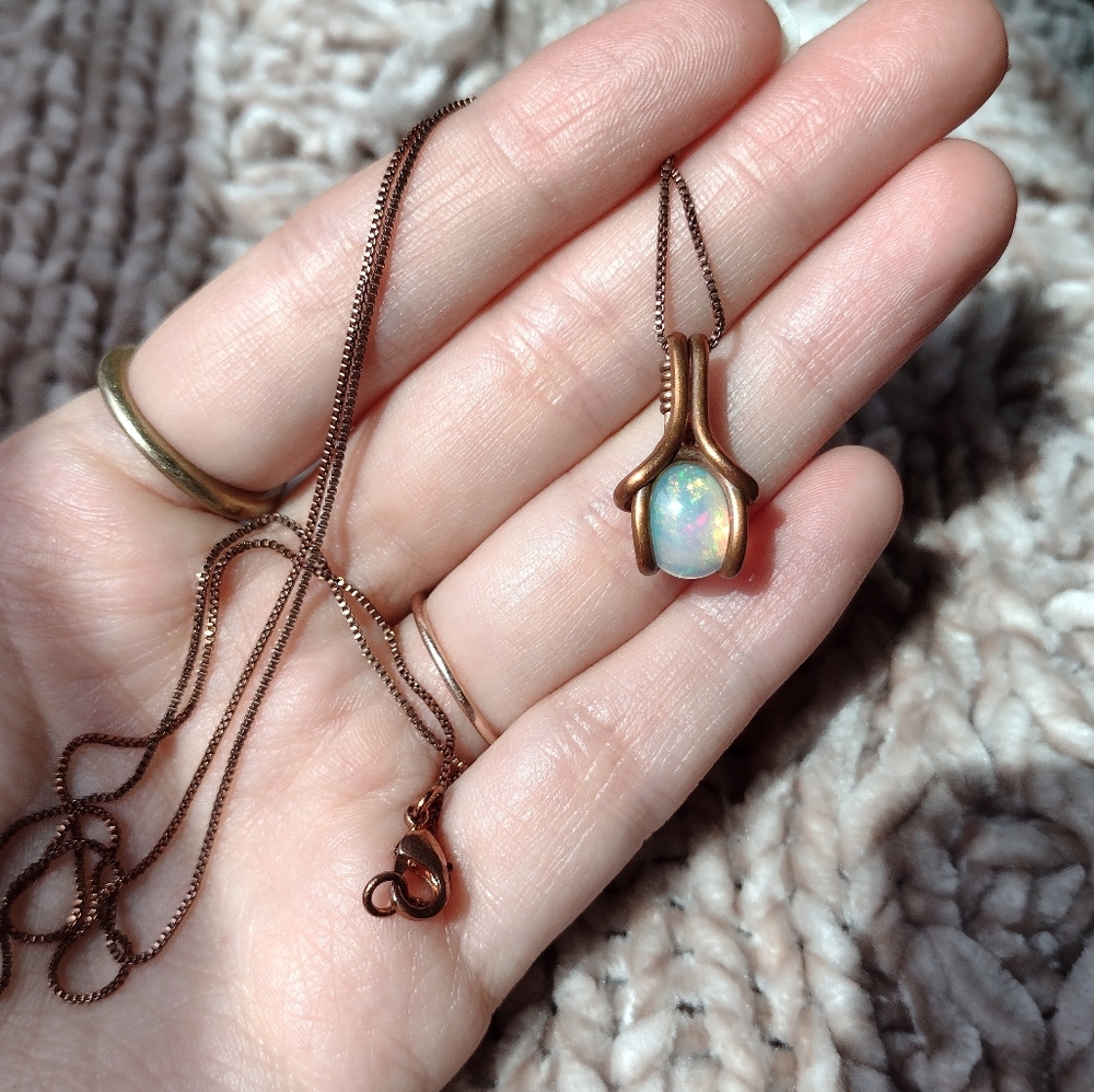 ✨SOLD✨ Copper Wire Wrapped Welp Opal - Picture 4 of 13